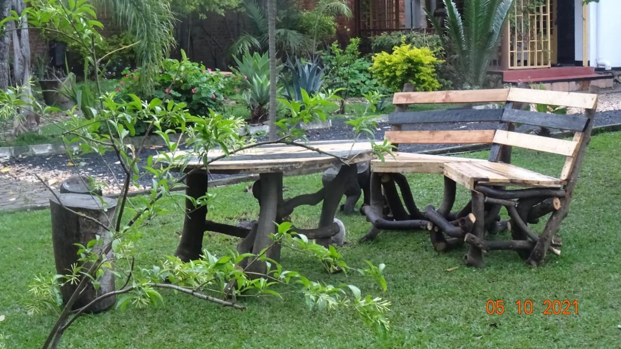 Kivu Beach Garden Гисеньи Экстерьер фото