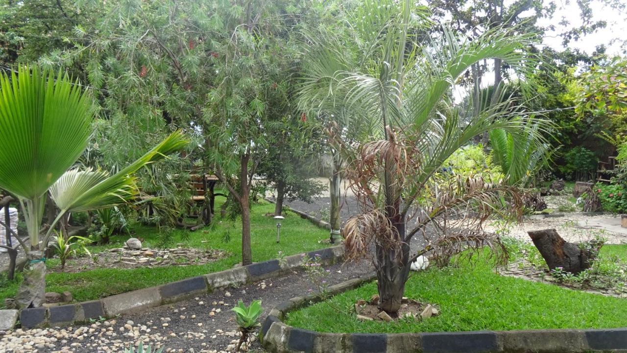 Kivu Beach Garden Гисеньи Экстерьер фото