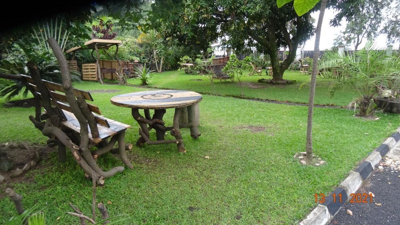 Kivu Beach Garden Гисеньи Экстерьер фото