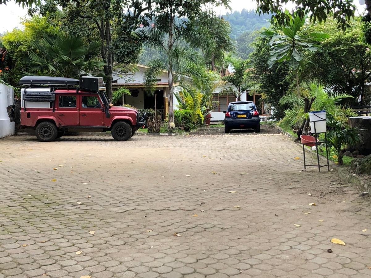Kivu Beach Garden Гисеньи Экстерьер фото